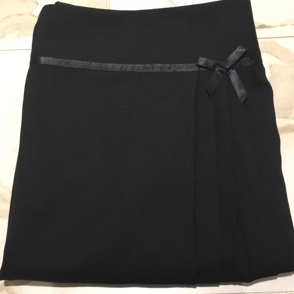 White House Black Market Dresses & Skirts - WHBM black wool A line skirt.